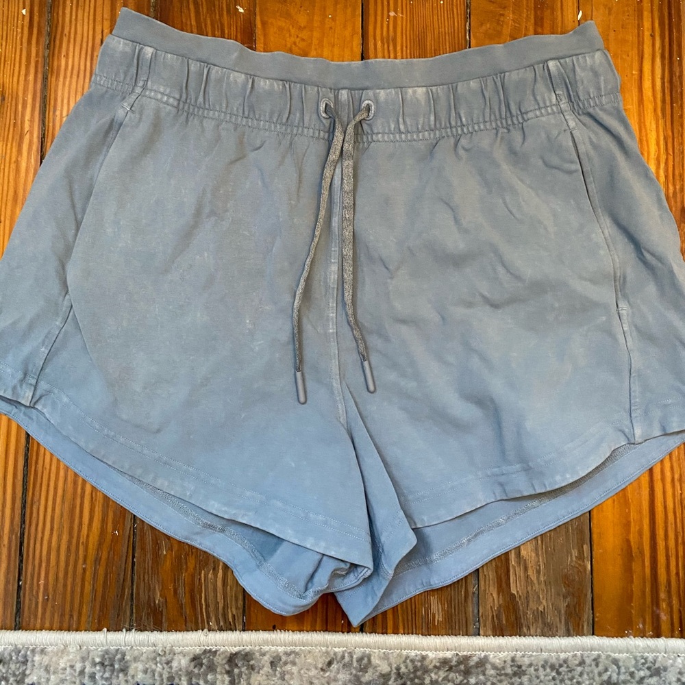 Lululemon Inner Glow Short 3”